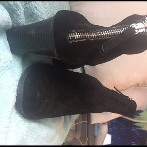 Size 12 black heeled booties